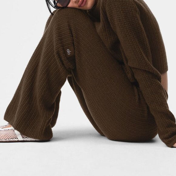 ALO Yoga Pants - Alo Yoga Cashmere High-Waist Plush Waffle Pant